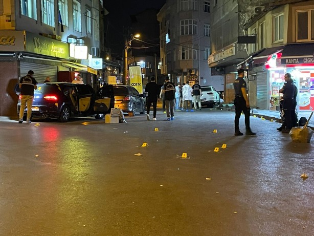 Foto - Küçükçekmece’de silahlı saldırı: 1’i ağır 2 yaralı