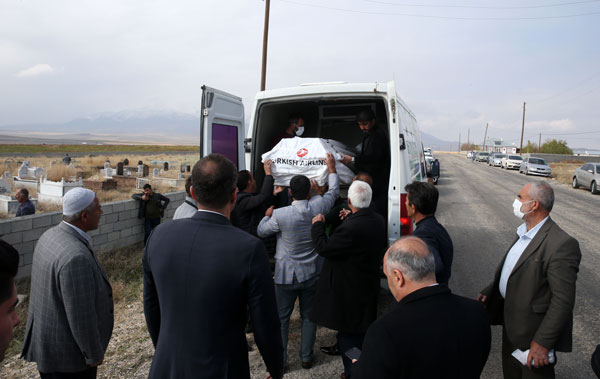 Foto - Kuduz olup ölmüştü... Son yolculuğa böyle uğurlandı