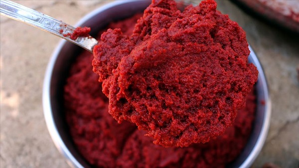 Küflenme derdine son! Aylarca taze domates salçası yemenin sırrı