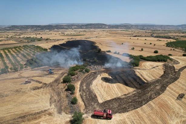 Foto - Kula’da yangınlar devam ediyor