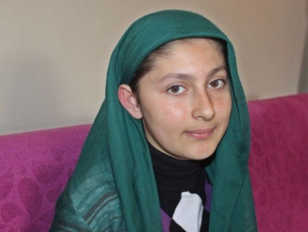 Foto - Kulağından öyle bir şey çıktı ki, herkes şok oldu!