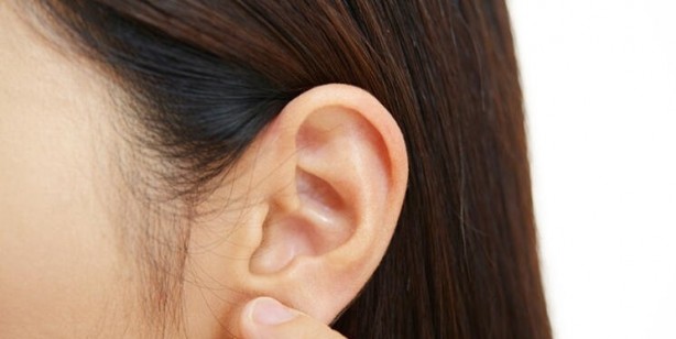 Kulağınıza her gün bunu yaparsanız bakın ne oluyor!