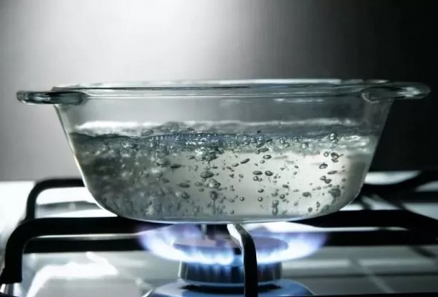 Foto - Kulağınıza sarımsak sokup bekletirseniz bakın ne olur