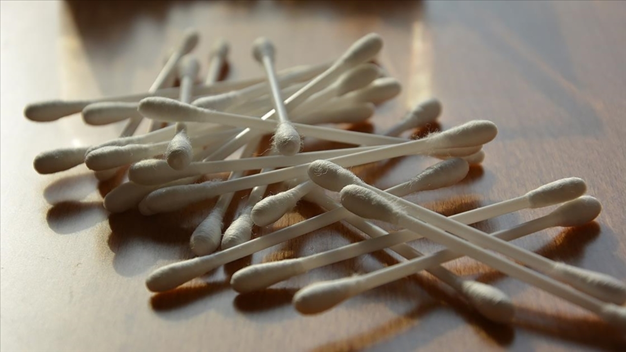Foto - Kulak Çöpü: Masum Temizlik Aracından Tehlikeli Alışkanlığa!