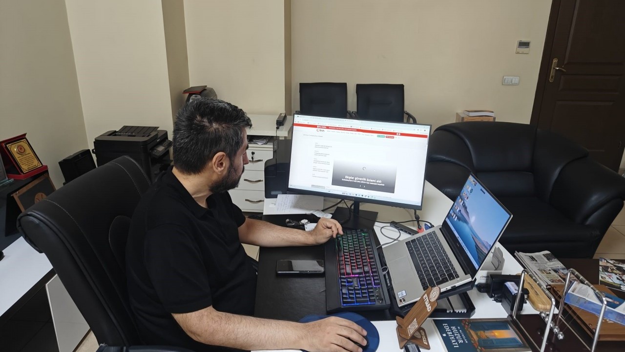 Foto - Kulaklara küpe olsun: Yapay zeka kullanırken bunu yapanlar yanar!