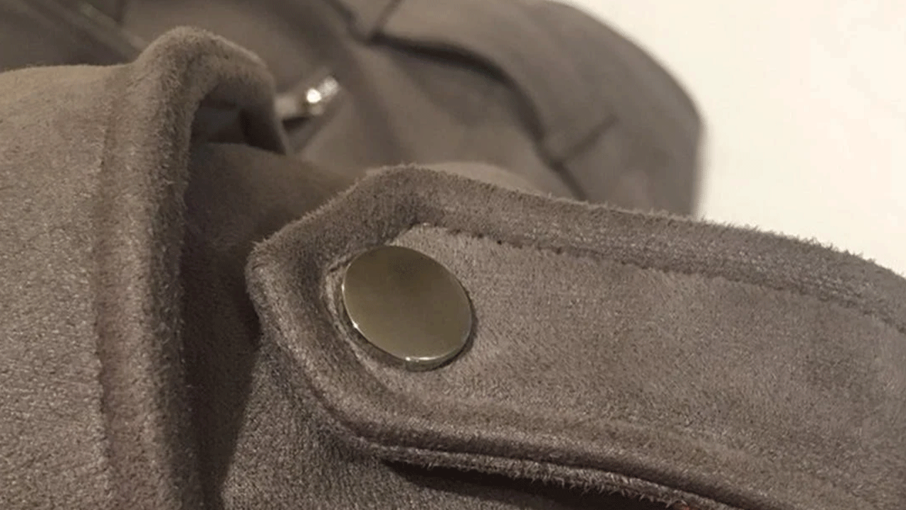 Asla aklınıza gelmez: Bakın omuz düğmesi ne işe yarıyormuş!