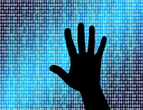 Foto - Kulaklarınıza küpe olsun! Siber dolandırıcılıktan kurtulmanın basit formülü!