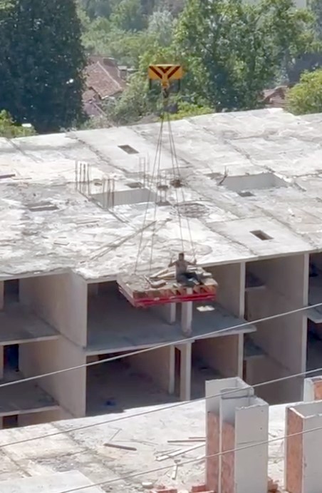 Foto - Kule vinç üzerinde ölüme davetiye çıkarttı