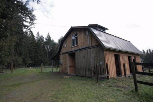 Foto - Kullanılmayan eski ahırı bakın neye dönüştürdü! 