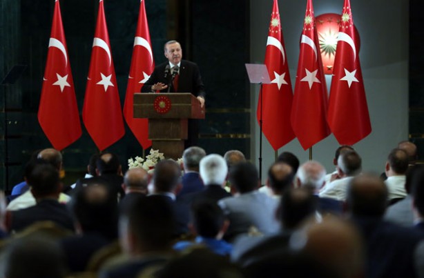 Foto - Külliye sarıya boyandı