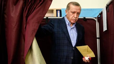 Foto - Külliye’de sıcak saatler! Başkan Erdoğan 5 kişiyi görevden aldı