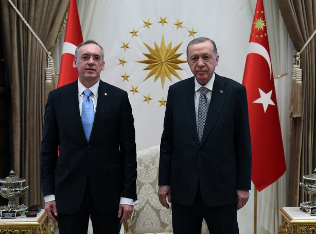 Foto - Külliye'de yoğun diplomasi! Cumhurbaşkanı Erdoğan'a güven mektubu sundular