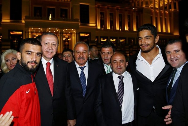 Foto - Külliye'deki resepsiyona ünlüler akın etti