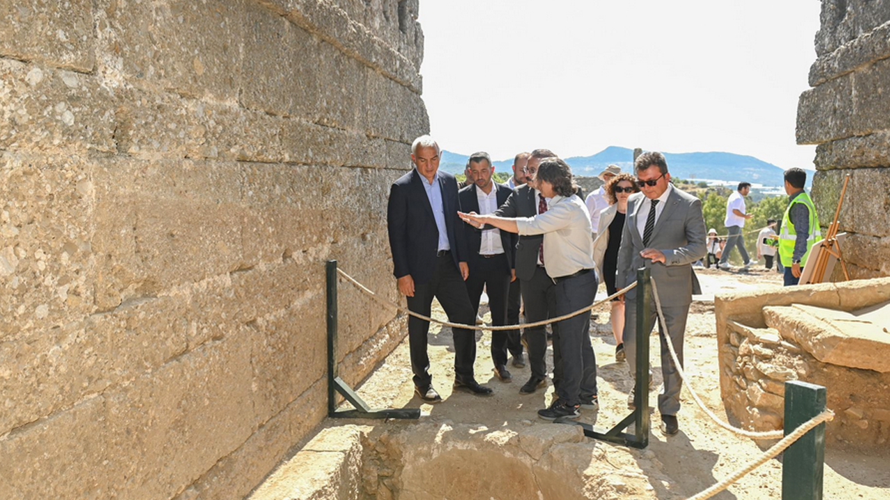 Kültür Bakanı Mehmet Nuri Ersoy müjdeyi verdi: Aspendos’ta tarih yeniden gün yüzüne çıkıyor!