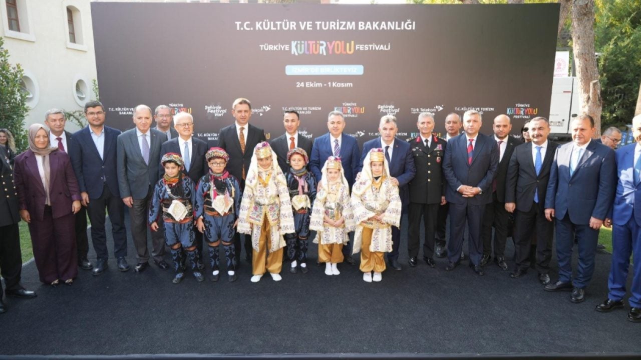 Foto - Kültür Yolu Festivali 4. kez İzmir'de! Tam 9 gün sürecek!