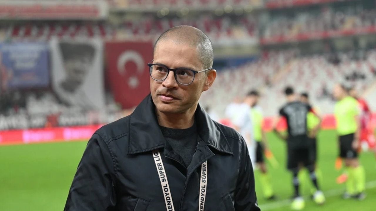 Kulüp başkanı da doğruladı! Alex de Souza, Süper Lig ekibinin başına geçiyor