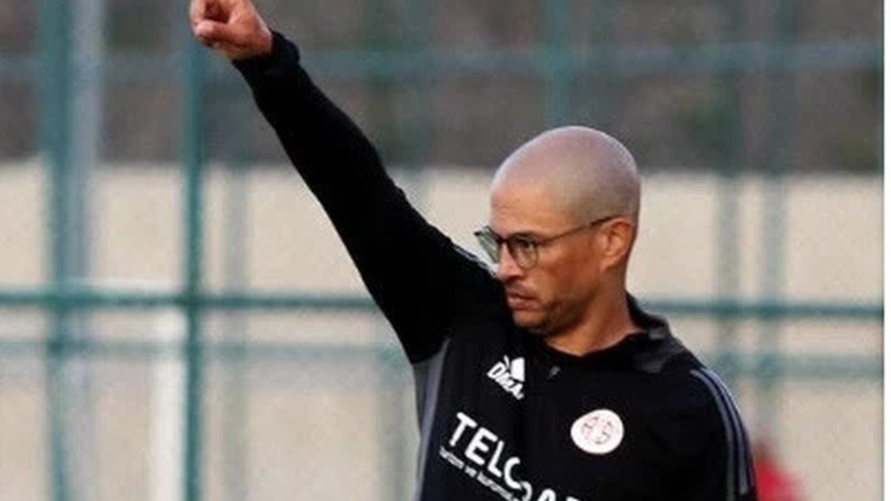 Foto - Kulüp başkanı da doğruladı! Alex de Souza, Süper Lig ekibinin başına geçiyor