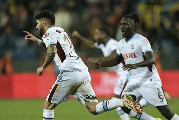 Foto - Kulüplerin dünya sıralaması belli oldu! Süper Lig devi Barcelona'yı tarihe gömdü: İşte o liste...