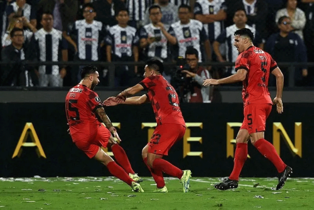 Foto - Kulüplerin dünya sıralaması belli oldu! Süper Lig devi Barcelona'yı tarihe gömdü: İşte o liste...