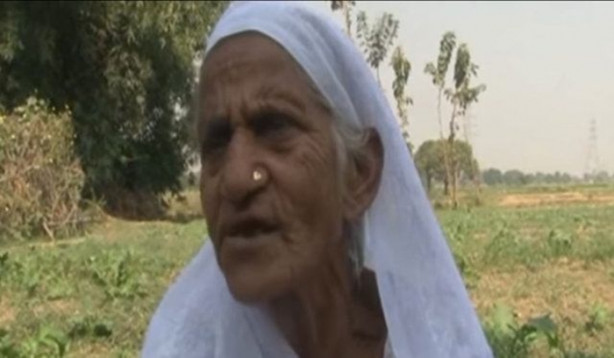 Foto - Kum bulamazsa duvar kemiriyor!