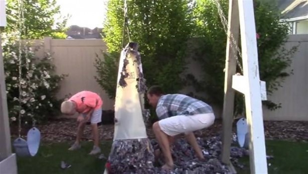 Foto - Kum torbasının içini açtılar, bakın ne çıktı!