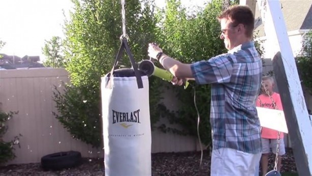 Foto - Kum torbasının içini açtılar, bakın ne çıktı!