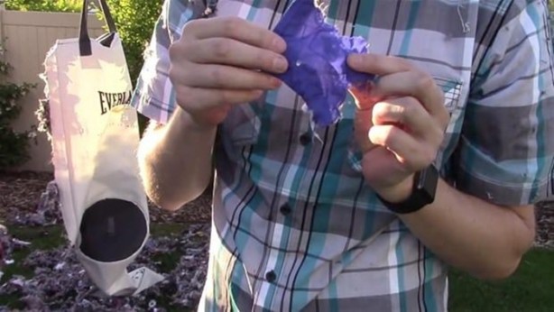 Foto - Kum torbasının içini açtılar, bakın ne çıktı!