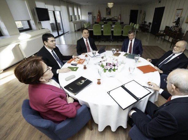 Foto - Kumar masasında bakanlık pazarlığı