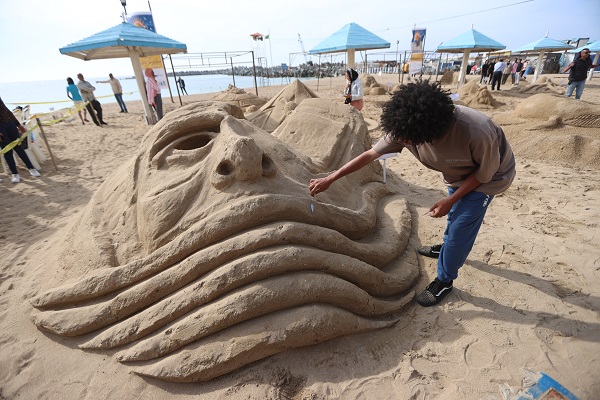 Kumdan heykeller yarıştı! 
