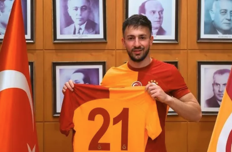 Foto - Kupa maçı sonrası apar topar karar verildi! Tüm Türkiye’ye böyle duyurdular: Bomba hamle geldi: Taraftarların isyanı ortaya çıktı!