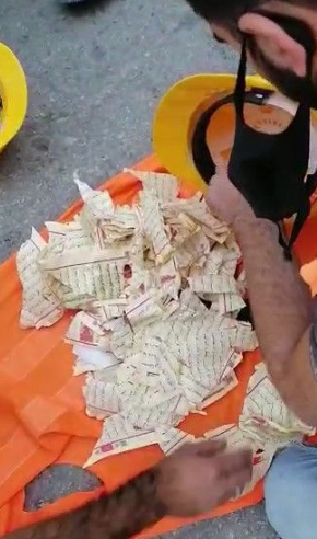 Foto - Kur-an’ı Kerim’i paramparça etti! O alçak kamerada