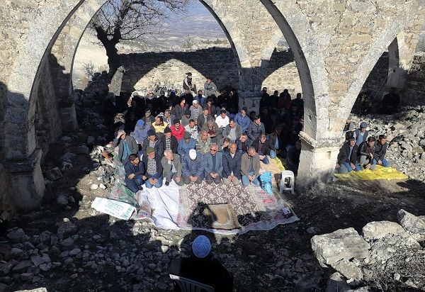 Foto - Kuraklık canlarına tak etti! Yağmur duasına çıktılar