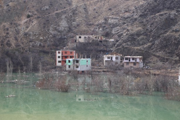 Foto - Kuraklık nedeniyle barajlar boşalırken, burası dolmaya başladı! Herkes şaşırıyor