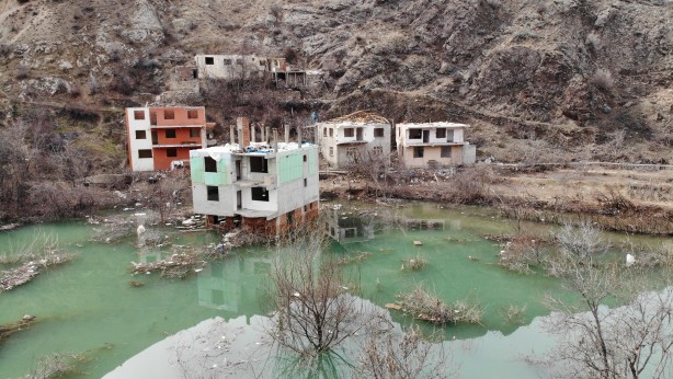 Foto - Kuraklık nedeniyle barajlar boşalırken, burası dolmaya başladı! Herkes şaşırıyor