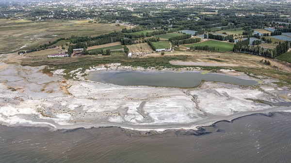 Foto - Kuraklık nedeniyle küçülmeye devam ediyor! Van Gölü’nde son durum görüntülendi