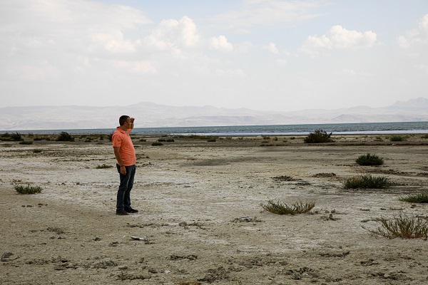 Foto - Kuraklık nedeniyle küçülmeye devam ediyor! Van Gölü’nde son durum görüntülendi
