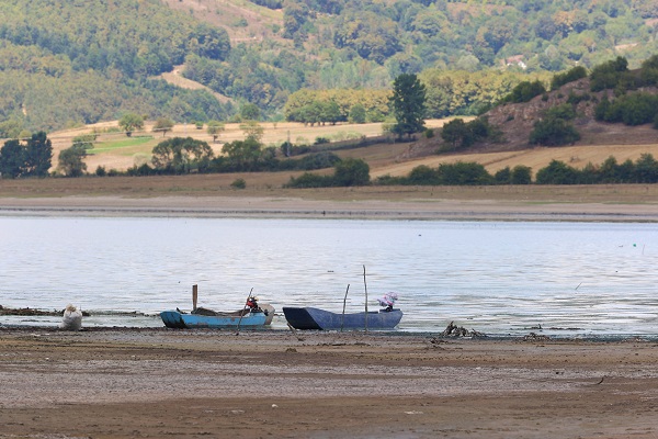 Foto - Kuraklık orayı da vurdu! Ladik Gölü küçülüyor