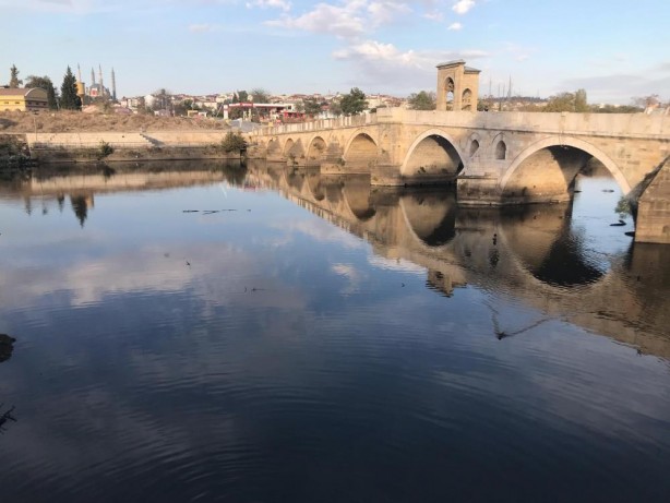 Kuraklık Tunca Nehri'ni vurdu