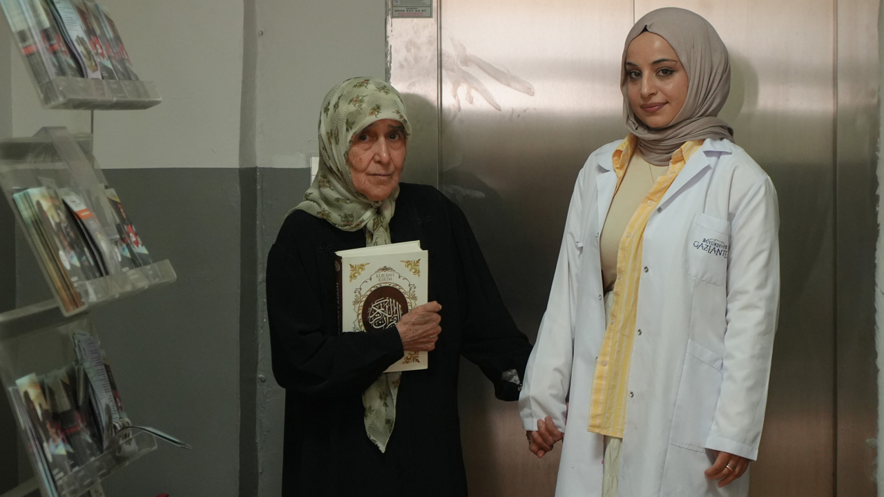 Foto - Kur’an-ı Kerim kursunu 87 yaşında tamamladı! 6 aylık azmiyle gençlere örnek oldu!