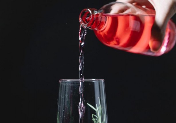 Foto - Kur'an-ı Kerim'de adı geçen şifalı meyve! Pazarda herkes önünden geçiyor: Kalp damarlarını açıyor, kansere karşı koruyor