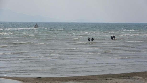 Foto - 'Kurbağa adamlar' Rojin için Van Gölü’ne daldı