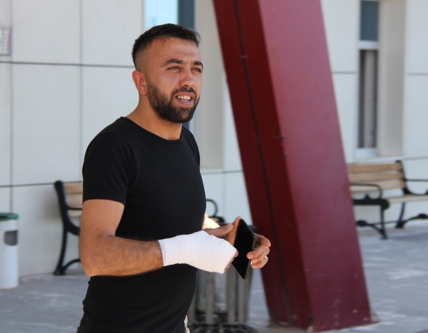 Foto - Kurban Bayramı'nın ilk acemi kasapları haberi geldi! Kimi elini, kimi kolunu kimi ise bacağını...