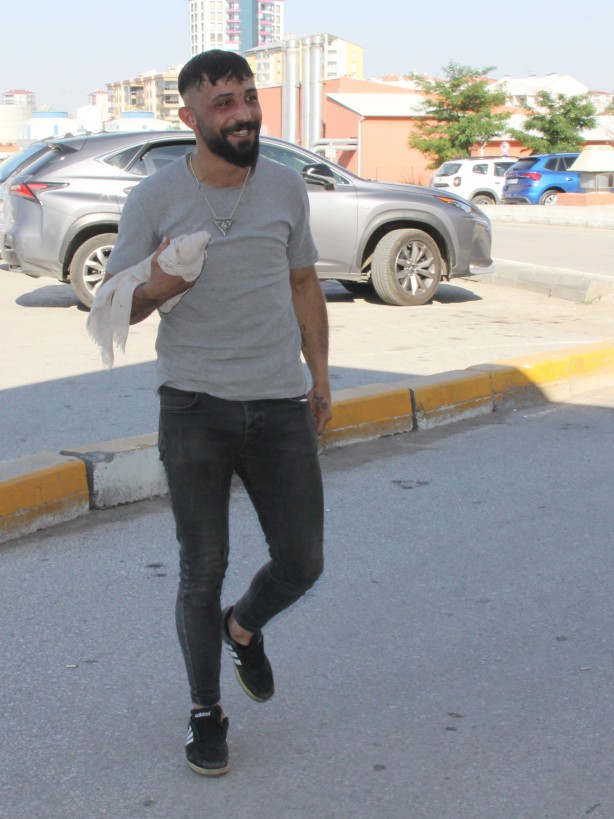 Foto - Kurban Bayramı'nın ilk acemi kasapları haberi geldi! Kimi elini, kimi kolunu kimi ise bacağını...