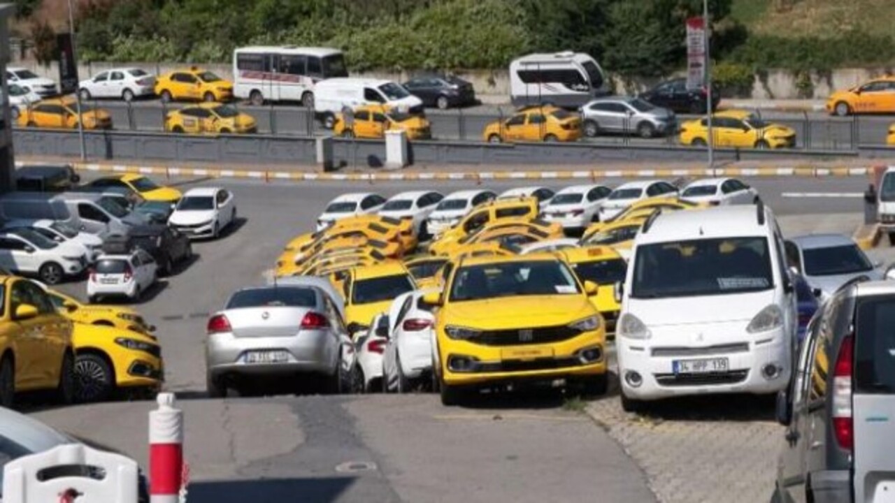 Foto - Kurban Bayramı öncesi sessizlik hakim! İkinci el otoda yaprak kımıldamıyor