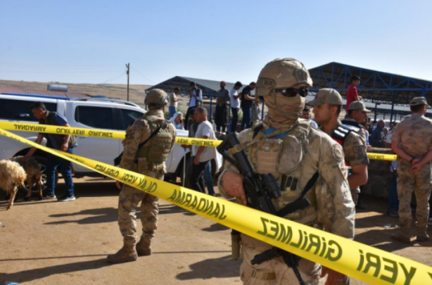 Foto - Kurban öncesi hayvan pazarında çatışma! Ölü ve yaralılar var