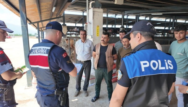 Foto - Kurban satıcıları, sahte para ve dolandırıcılar konusunda uyarıldı