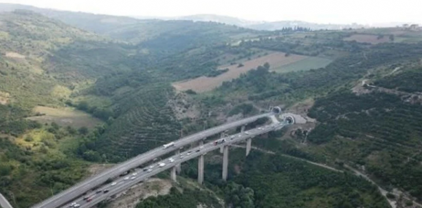 Foto - Kurbanı kesen yola çıktı! TEM kilitlendi