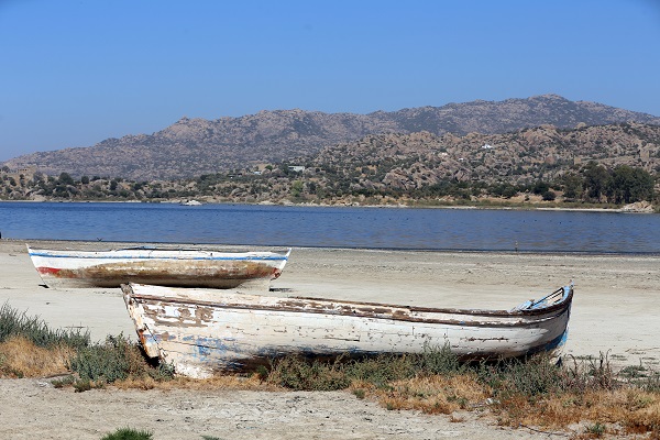 Foto - Küresel ısınmanın en net örneklerinden! O göl tam 30 metre çekildi