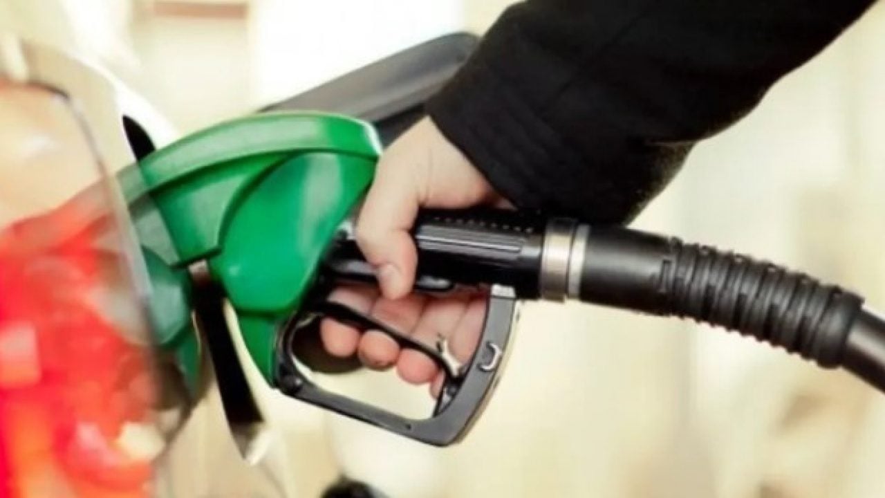 Foto - Küresel piyasalarda petrol dalgalanıyor! Akaryakıtta bir indirim bir zam