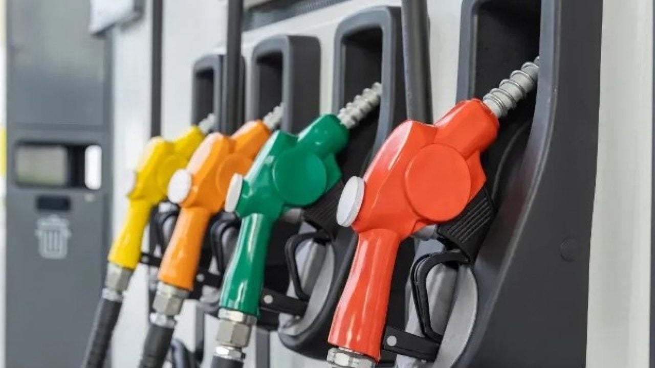 Foto - Küresel piyasalarda petrol dalgalanıyor! Akaryakıtta bir indirim bir zam